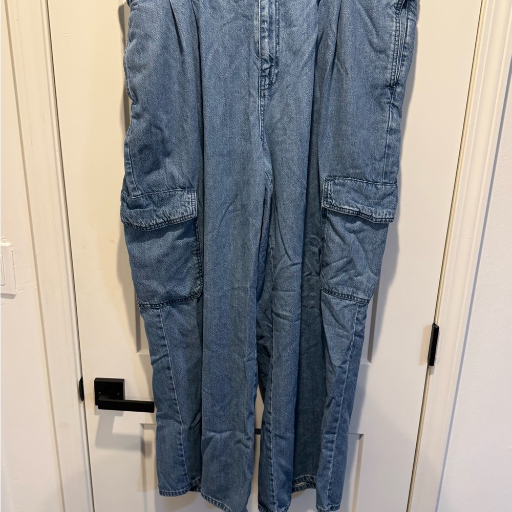 Universal Thread Denim  Wide Leg Jeans - Picture 2 of 9